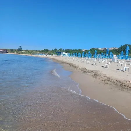 Вила Соната Holiday home Ahtopol